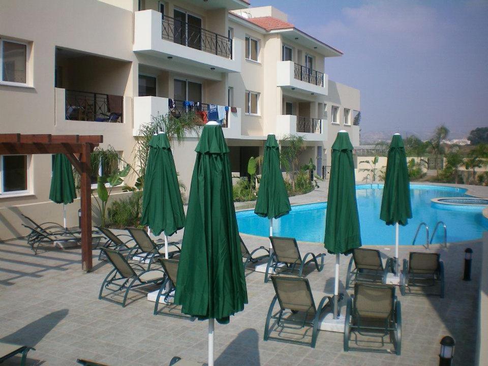 103 Elegant 2 Bed Apartment With Free Wifi, Ac, Pool & Gym! Larnaca Zewnętrze zdjęcie